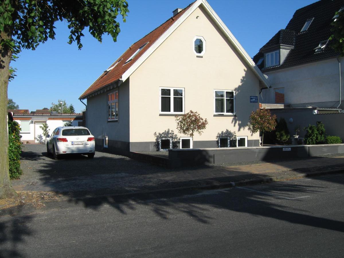 Amalie Bed And Breakfast & Apartments Odense Buitenkant foto